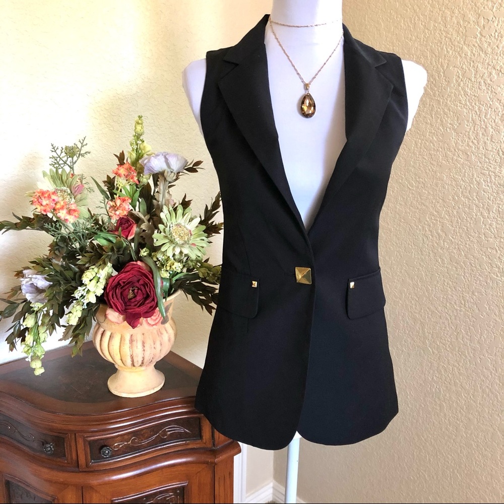 NWOT Priorities Collared Vest